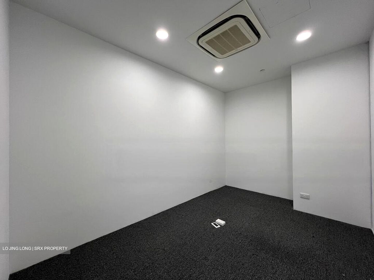 THE KINGSMEN EXPERIENCE (D16), Office #457224781